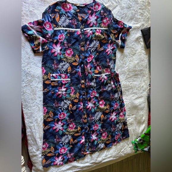 Ekouaer Other - Vintage ekouaer Floral Short Sleeve Dress/chemise xxl